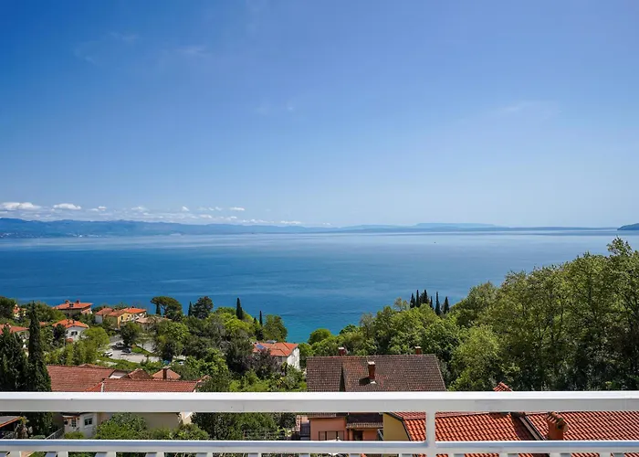 Villa Mona Lisa Lovran - Croatia