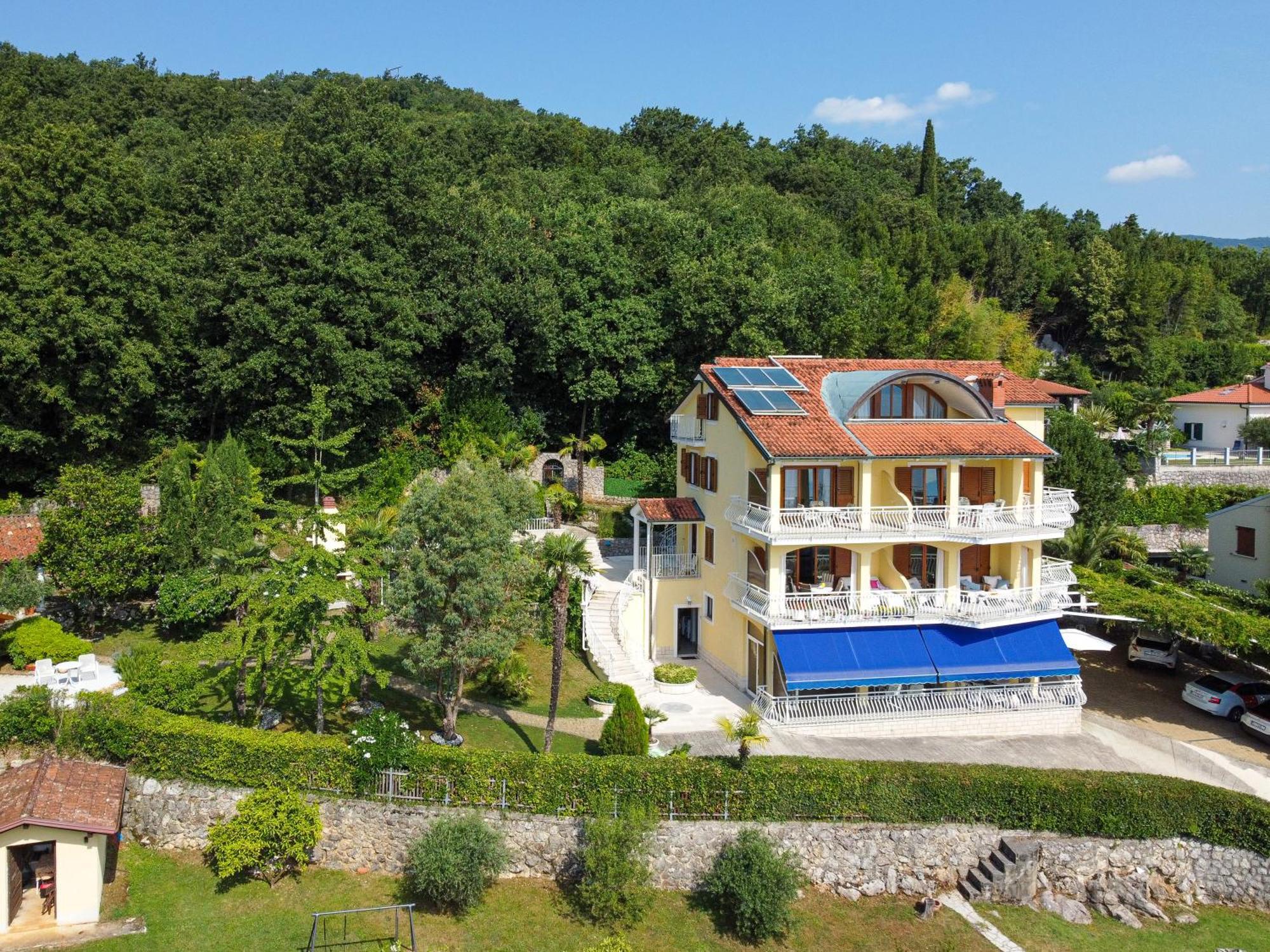Mona Lisa - Croatia Apartment Lovran